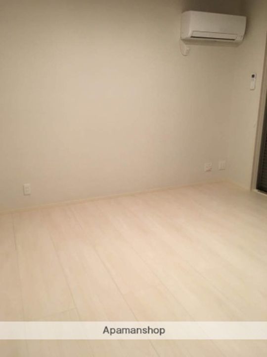 ソシュールの居間