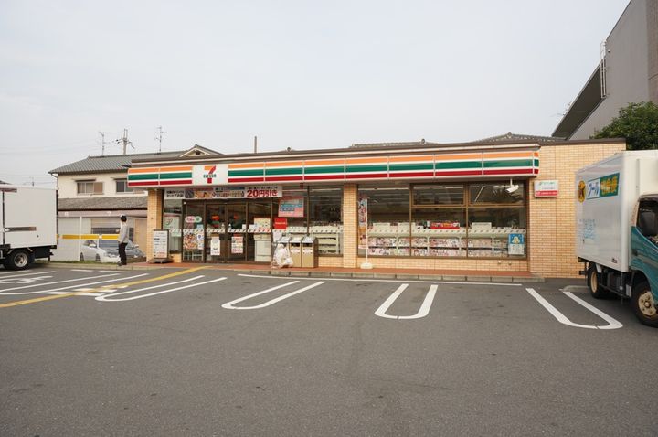 ルミエール高槻の周辺