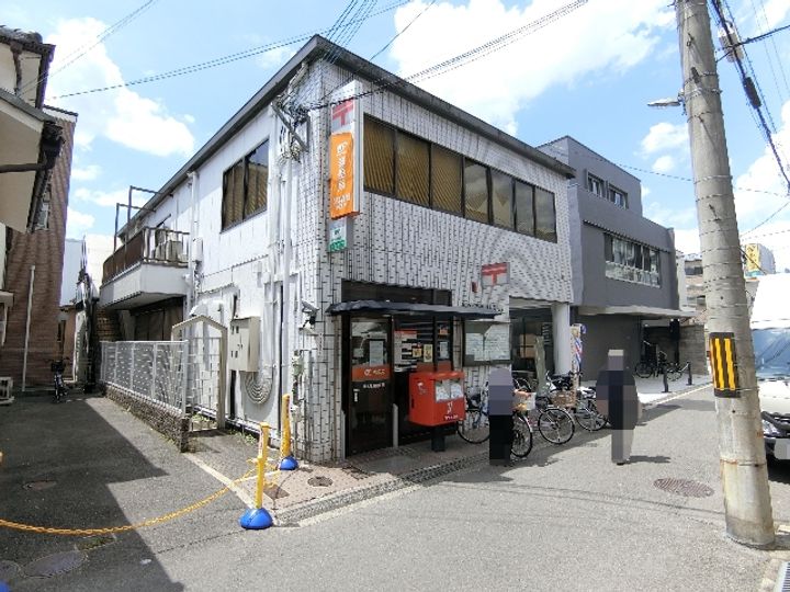 ホワイトプラザの周辺