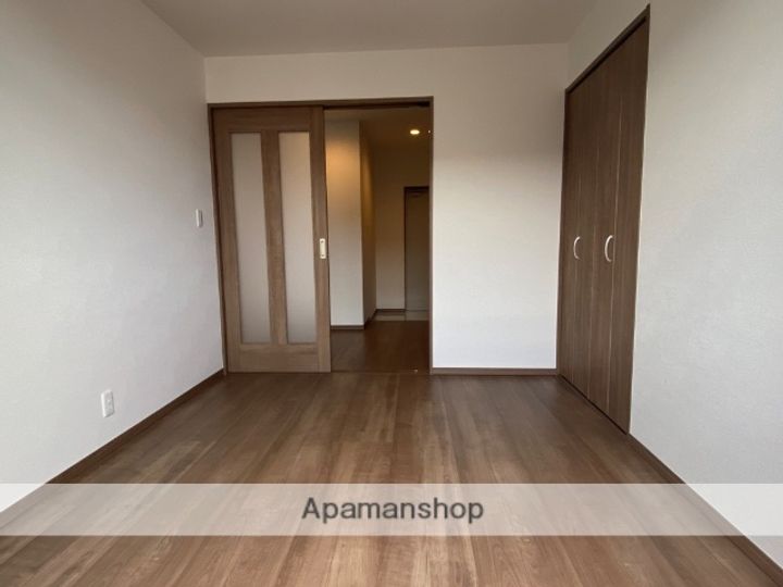 グロースコート弥刀の内装