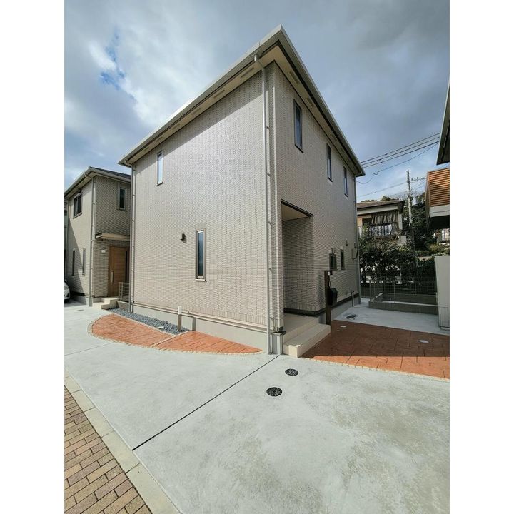 大阪府茨木市西河原2丁目(一戸建)の賃貸物件の外観