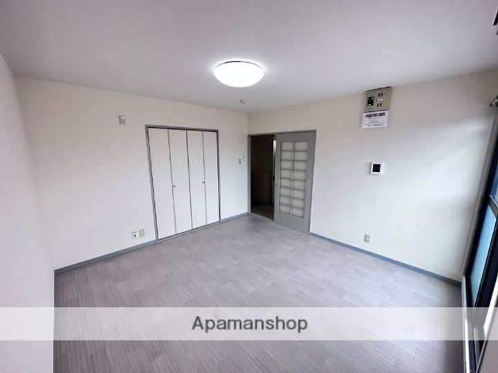 ナカタビルⅢ番館の内装