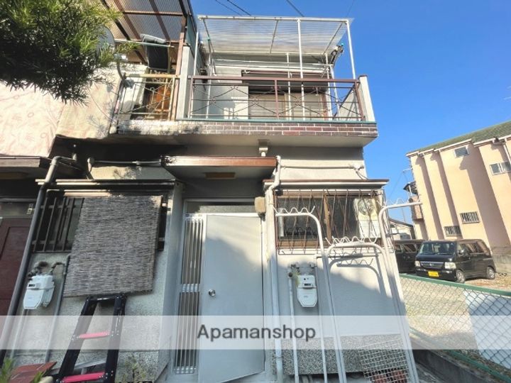 大阪府寝屋川市池田1丁目(一戸建)の賃貸物件戸建ての外観