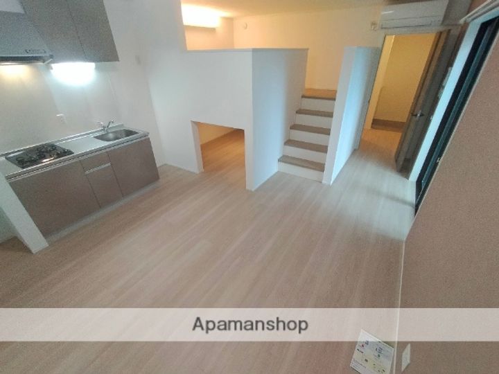 キャルムコート高槻富田の居間