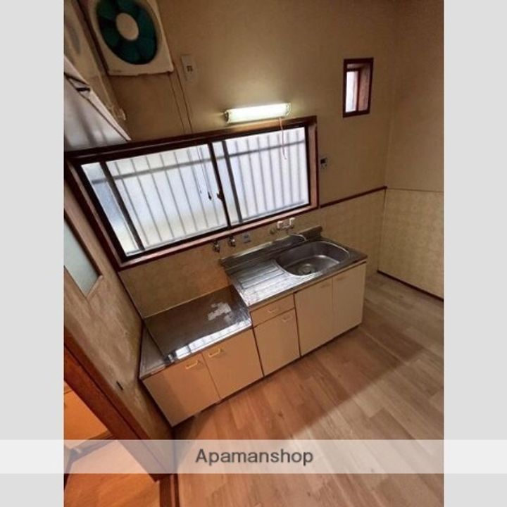 大阪府寝屋川市下神田町(一戸建)の賃貸物件のキッチン