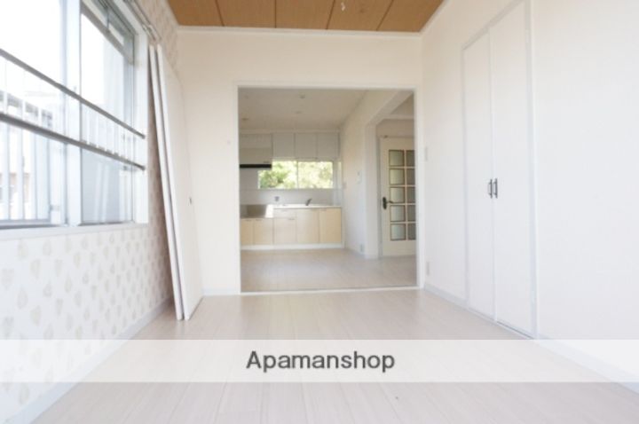 ドムール芝高の居間