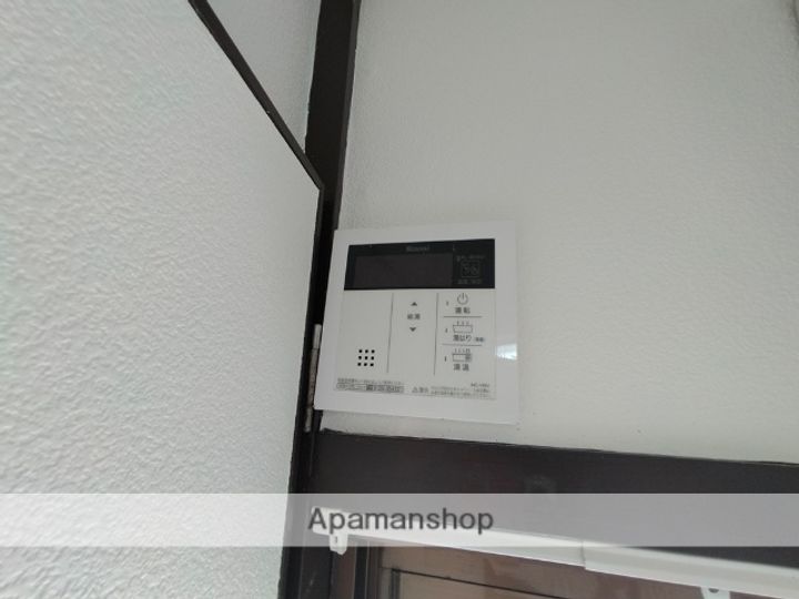 大阪府東大阪市小若江4丁目の賃貸マンションの内装