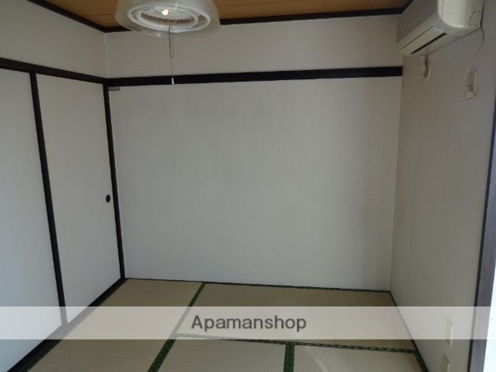 大阪府東大阪市金岡2丁目の賃貸アパートの内装