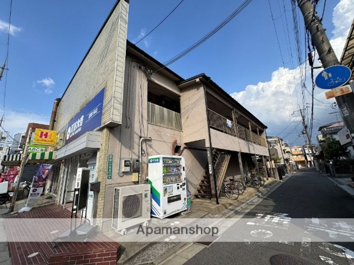 川添ハイツの外観