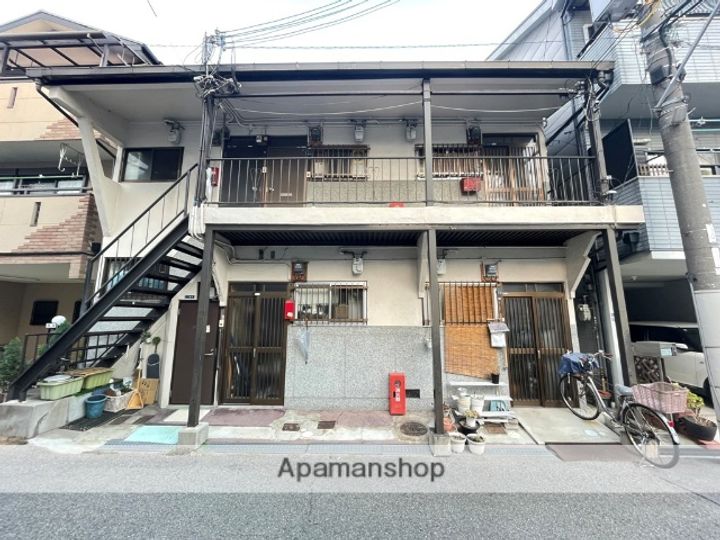 前西文化2F左の外観