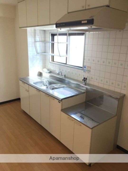 735柳ビルのキッチン