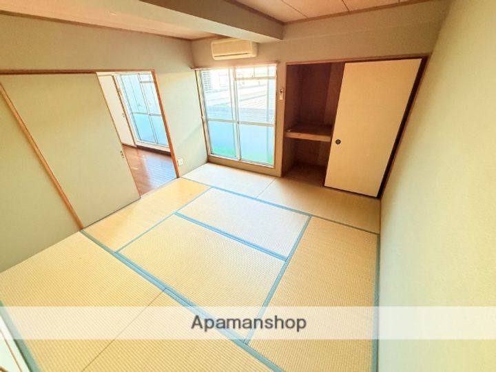 大阪府東大阪市吉田本町1丁目の賃貸マンションの内装