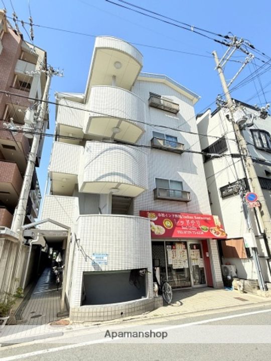 大阪府東大阪市吉田本町1丁目の賃貸マンションの外観