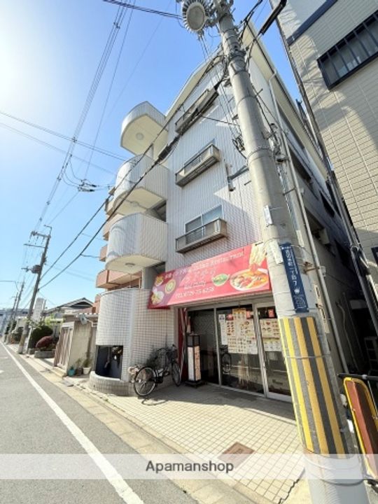 大阪府東大阪市吉田本町1丁目の賃貸マンションの外観