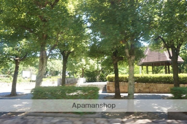 コトブキパークハイツの周辺