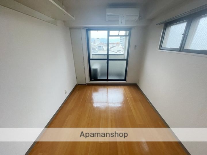 大阪府東大阪市菱屋西1丁目の賃貸マンション506の内装