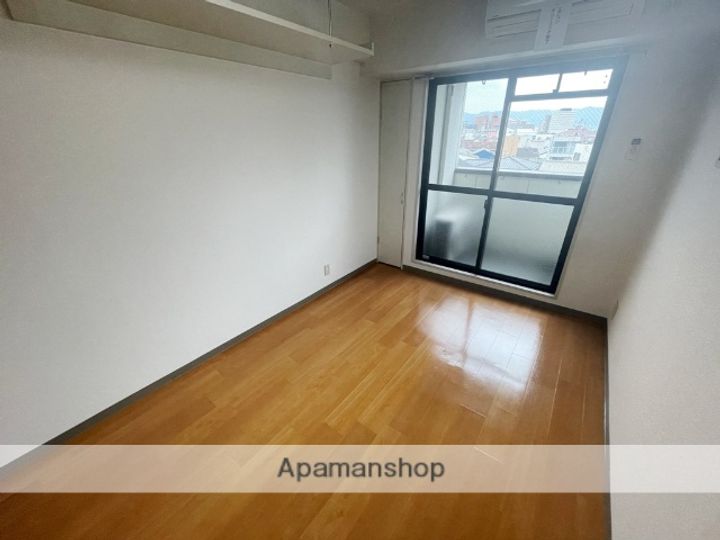 大阪府東大阪市菱屋西1丁目の賃貸マンション506の内装