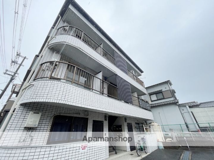 大阪府東大阪市金岡4丁目の賃貸マンションの外観