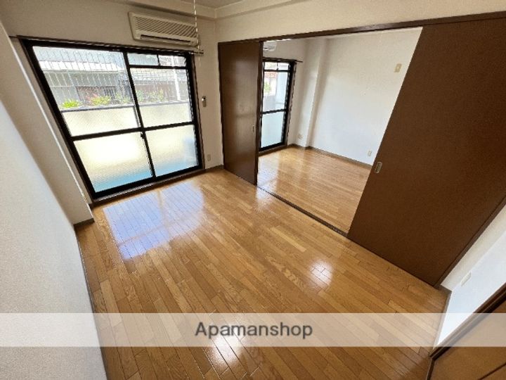 コーポラス新石切の内装