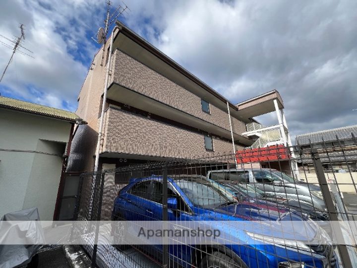 コーポラス新石切の外観