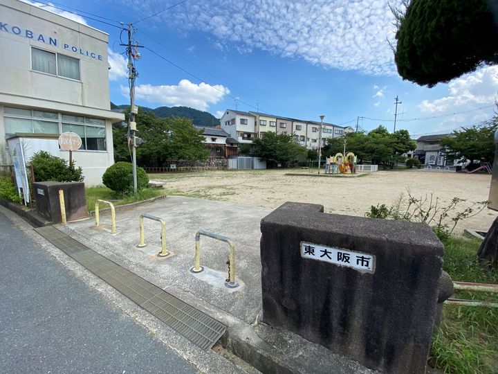 レオネクストウッドの周辺