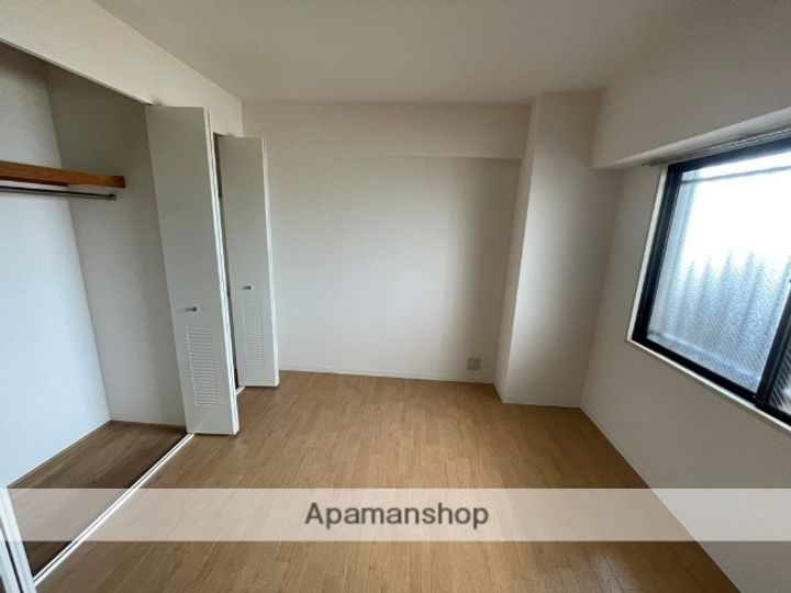 ラポール山賀の内装