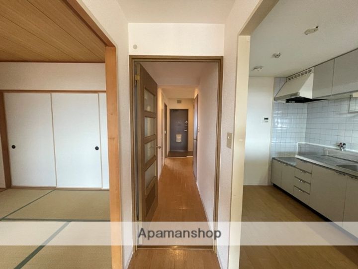 ラポール山賀の内装