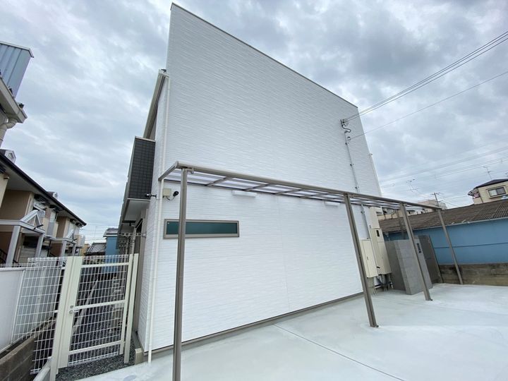 大阪府東大阪市若江南町1丁目の賃貸アパートの外観