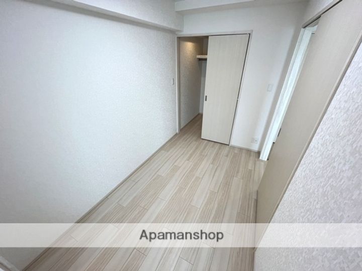 大阪府東大阪市高井田元町2丁目の賃貸マンションの内装