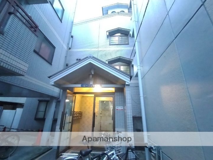ピースハイツ長堂の外観