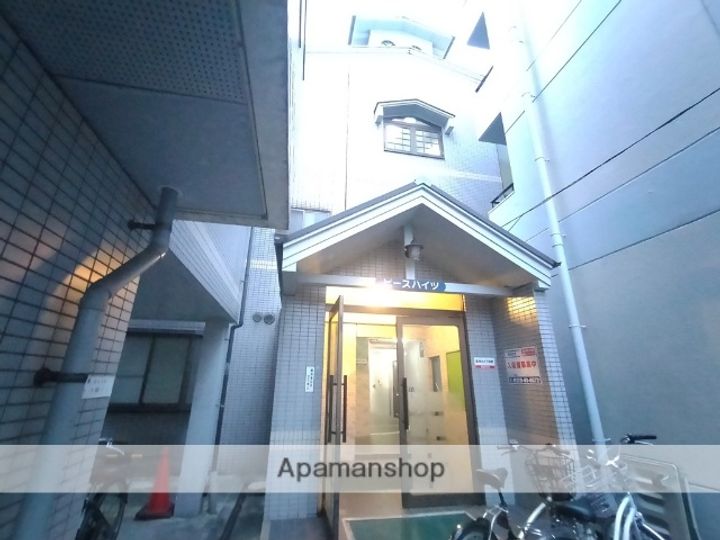 ピースハイツ長堂の外観