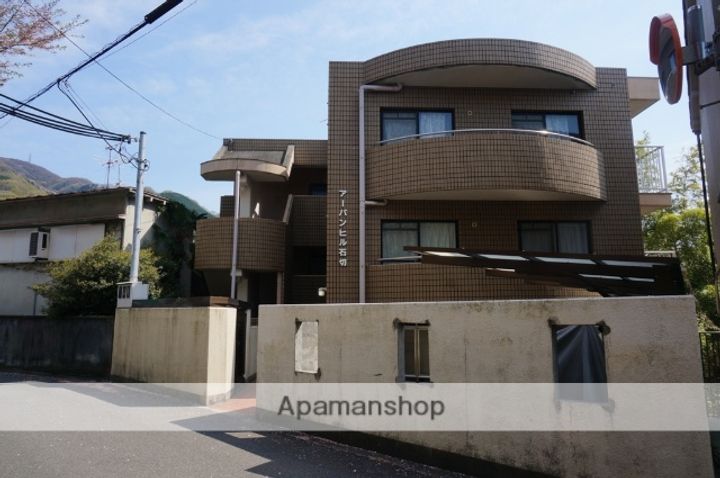 アーバンヒル石切の外観