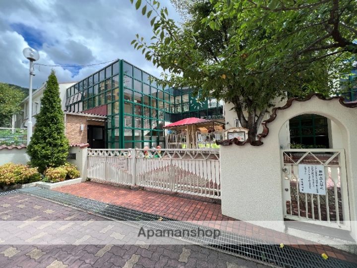 アーバンヒル石切の周辺