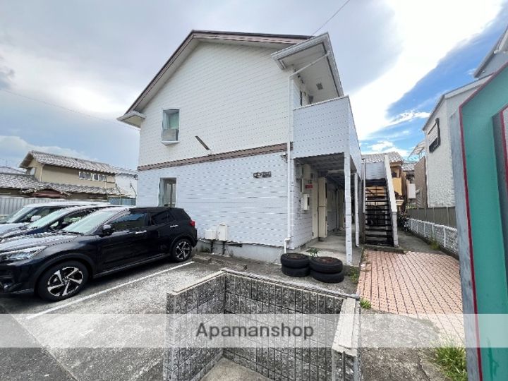 大阪府東大阪市玉串町東2丁目の賃貸アパートの外観