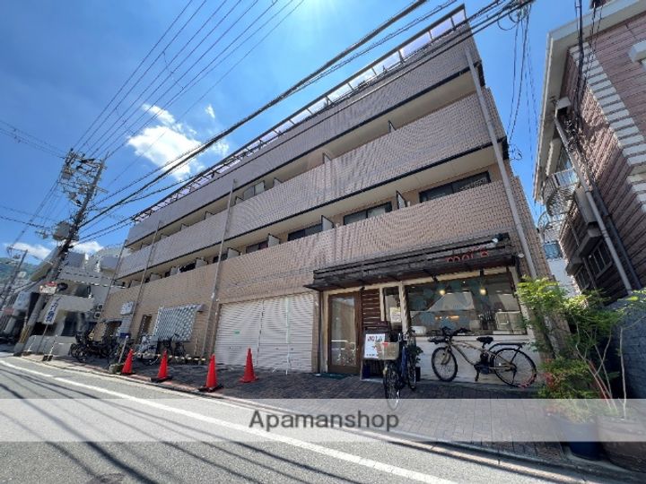 イーストマンションムラオの外観