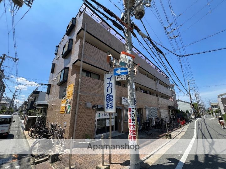 イーストマンションムラオの外観