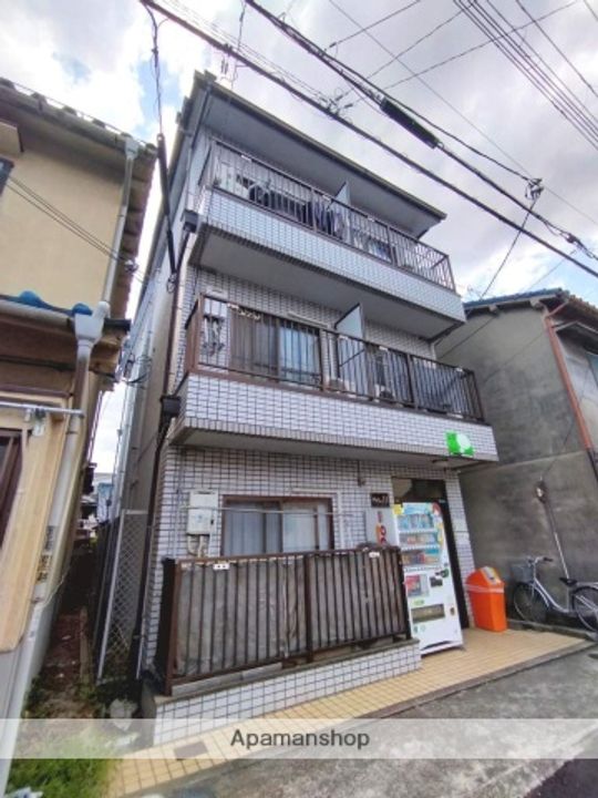 大阪府東大阪市西堤楠町3丁目の賃貸マンションの外観