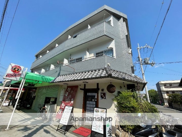 ボヌール里中の外観