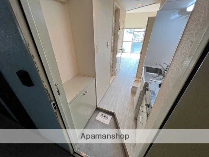 ノアーズアーク長田21の玄関