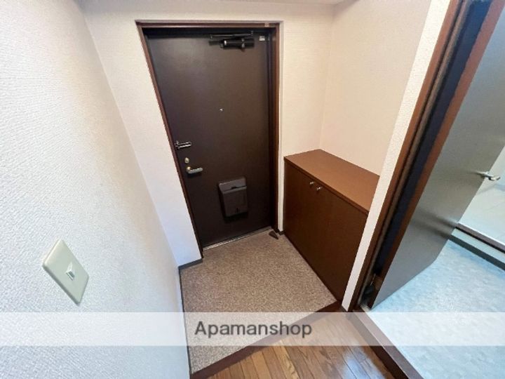 大阪府東大阪市吉田7丁目の賃貸マンションの内装