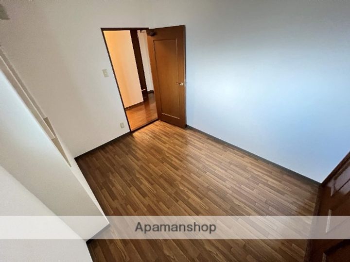 大阪府東大阪市吉田7丁目の賃貸マンションの内装