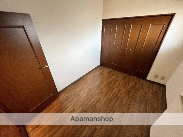 大阪府東大阪市吉田7丁目の賃貸マンションの内装