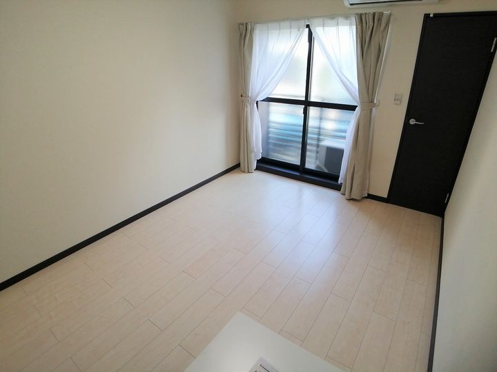 レオネクストLovin IIIの居間