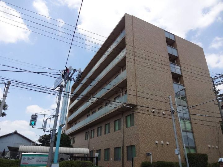 レオネクストLovin IIIの周辺