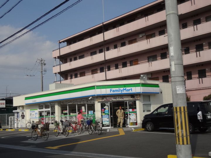 レオネクスト紅の周辺