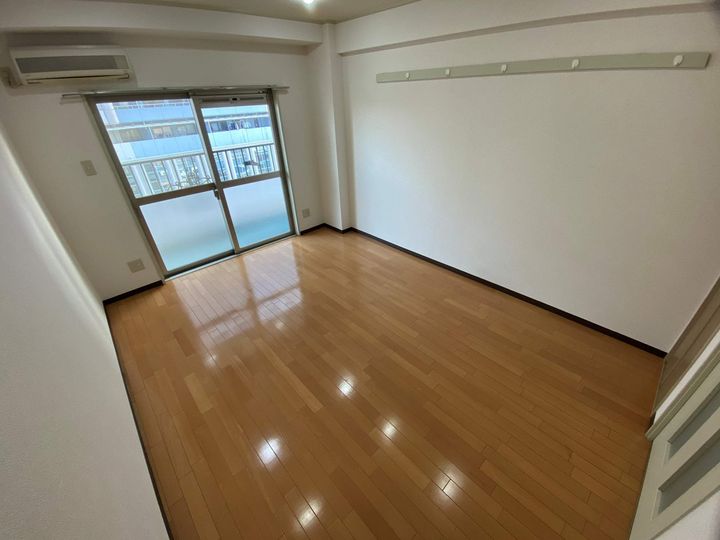 大阪府東大阪市長堂1丁目の賃貸マンションの内装