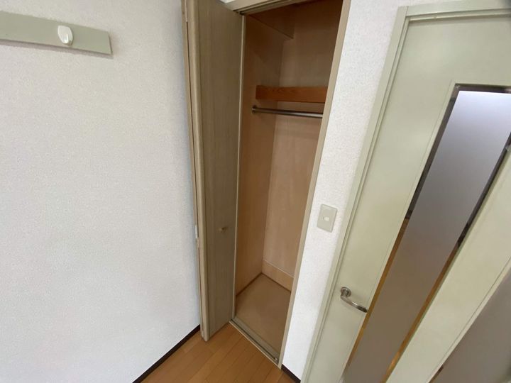 大阪府東大阪市長堂1丁目の賃貸マンションの内装