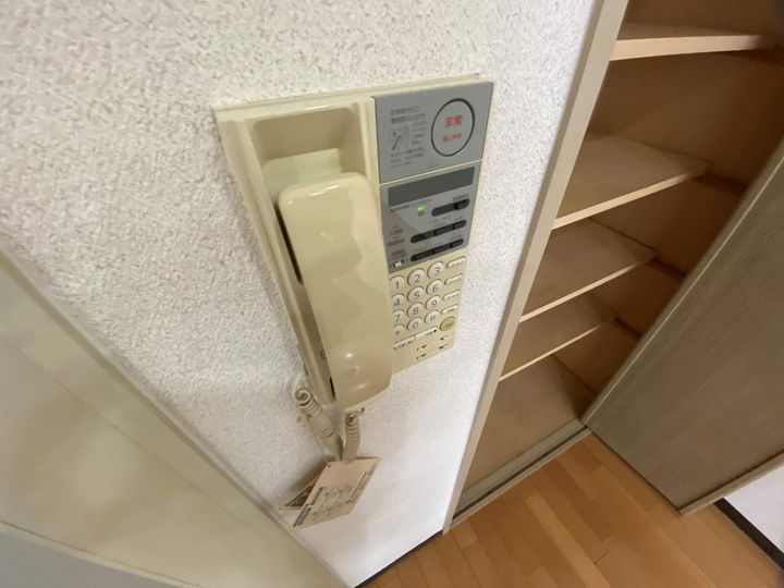 大阪府東大阪市長堂1丁目の賃貸マンションの内装