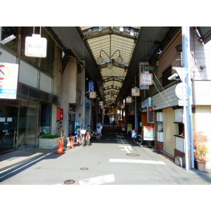 CENTERLIVERS(センターリヴァース)202号室の周辺