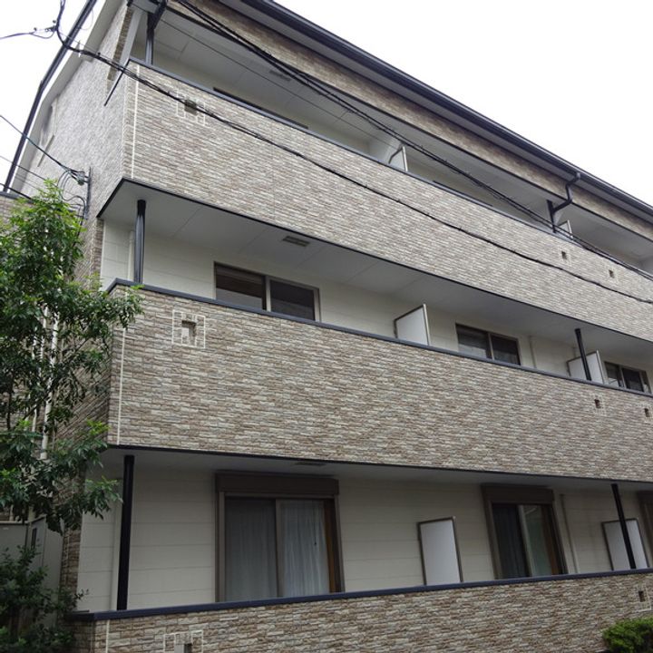 CENTERLIVERS(センターリヴァース)202号室の外観